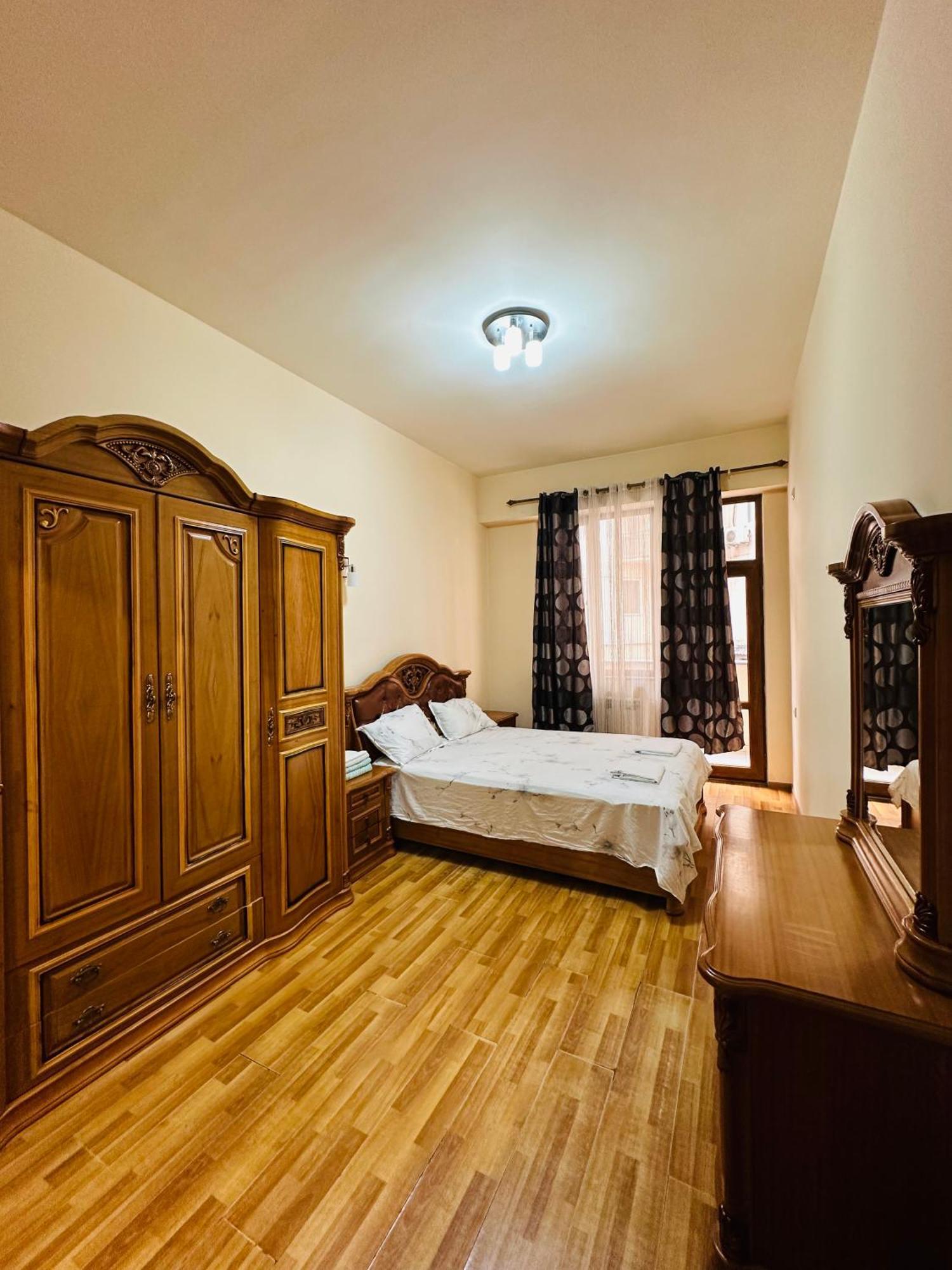 Sakharov Residence, Small Center Erivan Exterior foto